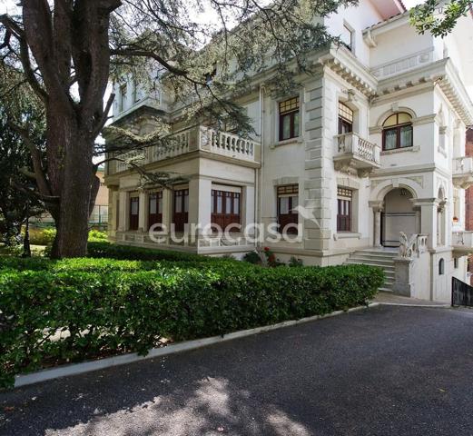 EXCLUSIVIDAD Y TRANQUILIDAD EN EL CORAZÓN DE SANTANDER photo 0