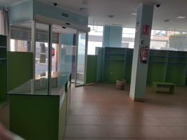 SE ALQUILA LOCAL CON TODO EL ACONDICIONADO PARA TIENDA O OFICINA, photo 0