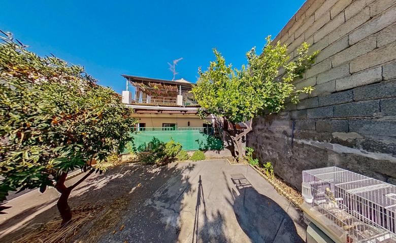 CASA EN VENTA EN PADUL photo 0