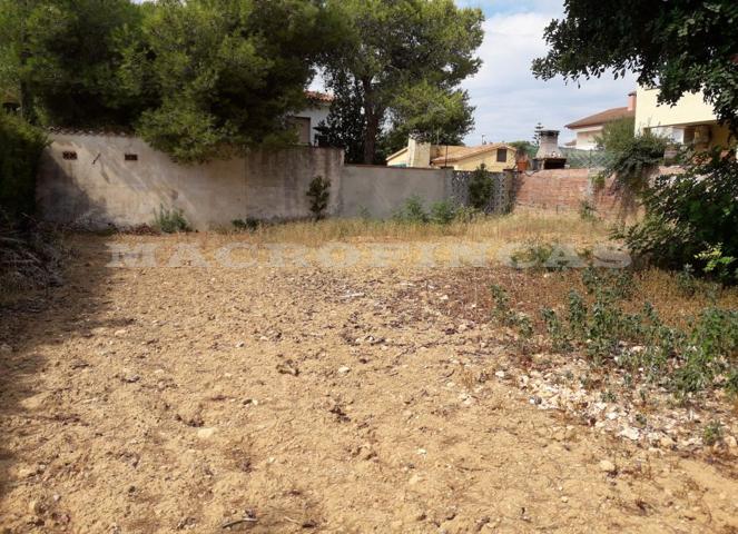 Parcela totalmente llana cerca del Mar. Cunit zona Los Almendros- Tarragona. photo 0