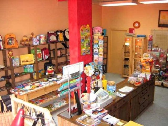 LOCAL COMERCIAL A LA VENTA MUY CENTRICO EN ESPARREGUERA photo 0