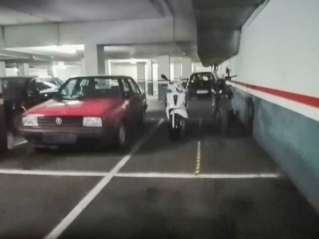 AMPLIA PLAZA DE PARKING A LA VENTA EN SAGRADA FAMILIA photo 0
