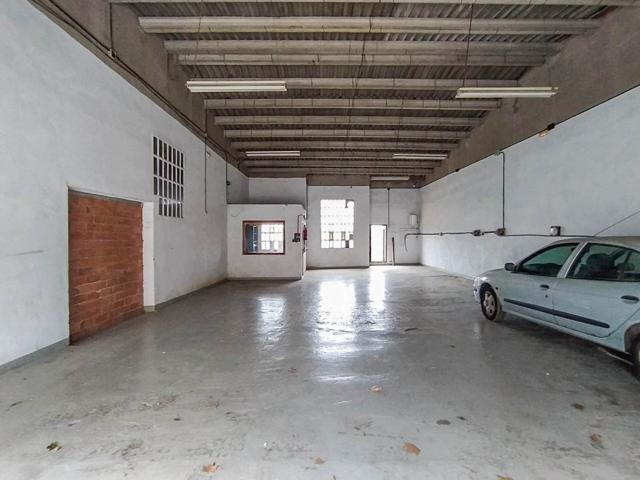 Nave en alquiler para actividad industrial o almacén en centro de Sant Sadurní d´Anoia de 146 m2 photo 0