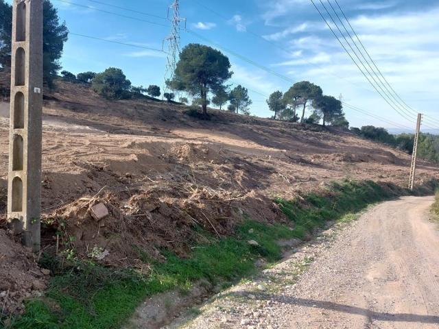 Terreno rústico de 10.735 m2 en Castellbisbal zona Can Nicolau de Dalt. photo 0