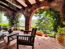 EXCLUSIVA CASA UNIFAMILIAR EN CASTELLVÍ DE ROSANES - GRAN PARCELA, PRIVACIDAD Y ENCANTO NATURAL photo 0
