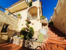 Casa a la venta con piscina , sauna y jacuzzi en Can Villalba, Abrera photo 0