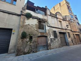 Casa adosada a la venta de 5 plantas a reformar en zona La Vila de Martorell photo 0