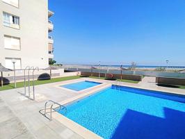 MAGNÍFICO PISO A LA VENTA EN PRIMERA LINEA DE PLAYA EN CUNIT photo 0