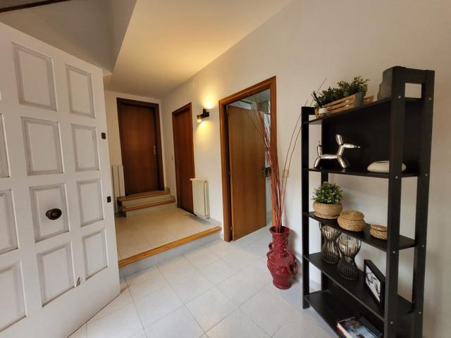 Chalet independiente en Corbera de Llobregat - urbanización Casas Pairals photo 0