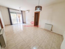 Piso en venta en la zona de Bon Preu de Olesa de Montserrat photo 0