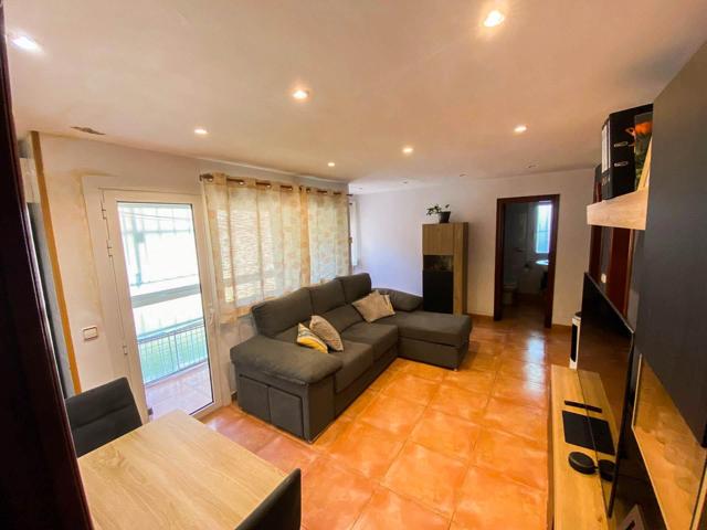 ¡Precioso piso reformado a la venta en El Pla de Martorell! photo 0