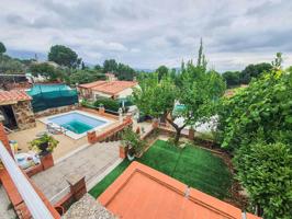 Casa independiente en venta con piscina y pozo propio en Mas d´En Gall, Esparreguera photo 0