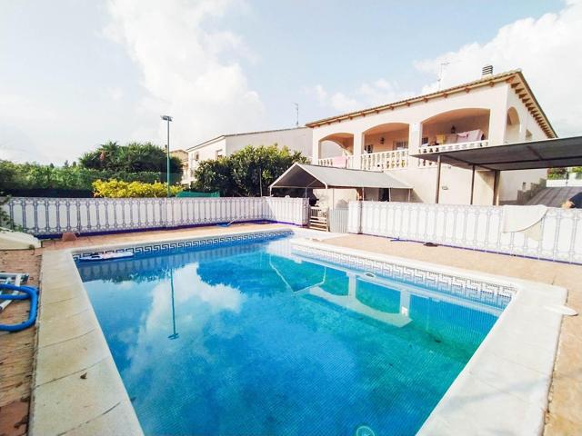 AMPLIA CASA CON PISCINA EN LA BISBAL DEL PENEDÈS – URBANIZACIÓN CAN GORDEI photo 0