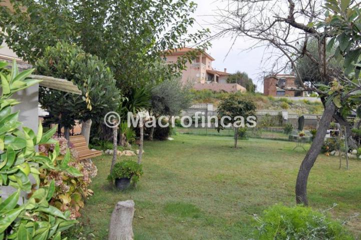 MARAVILLOSA CASA EN PARC DE CUBELLES EN DOS TERRENOS SEGREGADOS photo 0