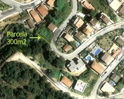 Solar a la venta de 300 M2 en una urbanización con servicios - Abrera (Barcelona) photo 0