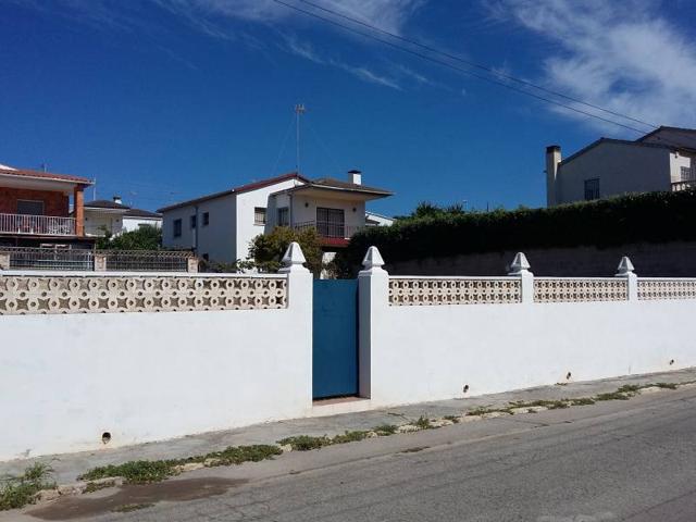 PARCELA A LA VENTA TOTALMENTE LLANA CERCA DEL MAR EN CUBELLES photo 0
