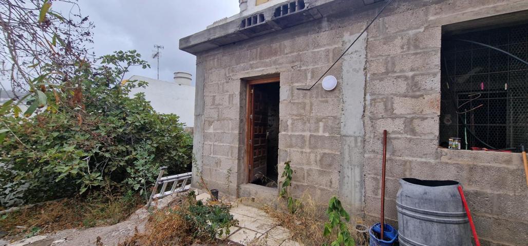 CASA TERRERA PARA REFORMAR EN ARUCAS photo 0
