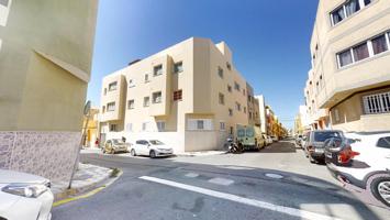 PISO EN VENTA EN PLAYA DE ARINAGA CON GARAJE LAS PALMAS DE GRAN CANARIA photo 0