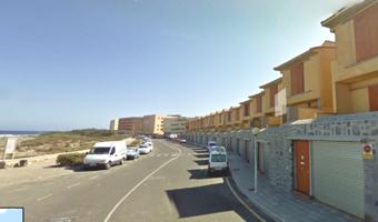 Medano vivienda 225 m2 construidos y terraza 75 m2. centrico y al lado del mar. photo 0
