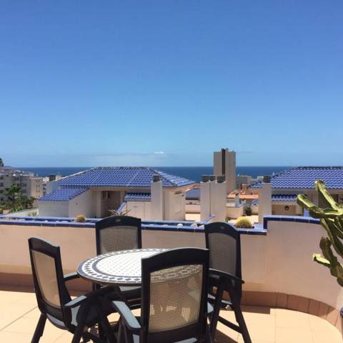 Duplex-Ático nuevo 70m2 a 300 metros  del mar, con vistas en Los Cristianos photo 0