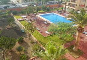 Los cristianos Piso 1 habitacion a 200 metros del mar en urb de calidad photo 0