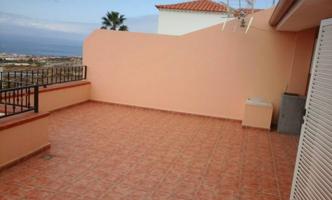 Chalet de 400 m2 con vistas a la gomera, 2 terrazas, con terreno en las cercanías de Adeje photo 0