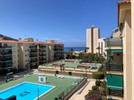 Los Cristianos. Piso 2 habitaciones, garaje y trastero a 200 metros del mar photo 0