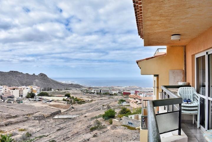 Piso adeje 3 habitaciones con ascensor, balcon y vistas en Adeje photo 0