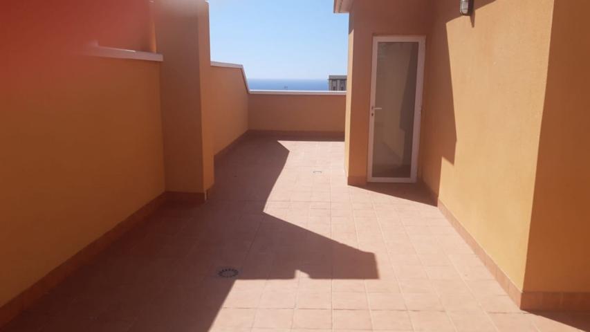 San Isidro, adosado con 3 terrazas y excelentes vistas, cocina independiente photo 0