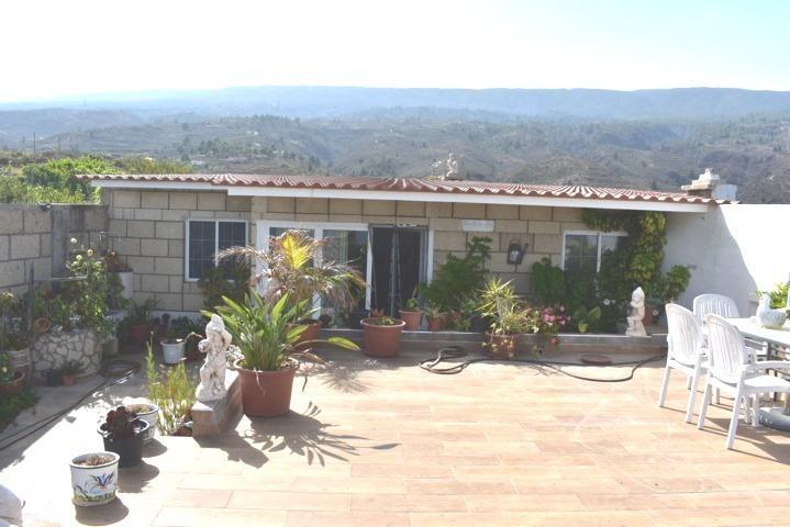 Fasnia. Casa 2 habitaciones, 2 baños, terraza vistas mas  terreno 700m2 y aljbe photo 0