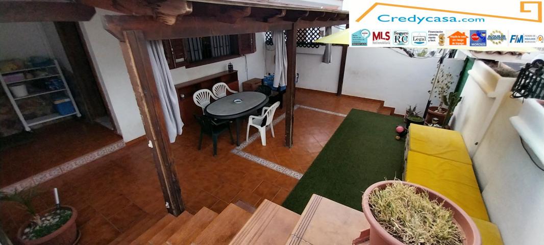 Las Caletillas (Candelaria): Se vende estupendo chalet pareado exterior con gran terraza y piscina photo 0