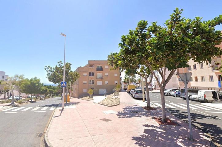 Fañabe. Alquiler Piso 3 habitaciones (se alquila con seguro garantia de cobro), 2 baños  garaje y trastero -- se alquila amueblado photo 0