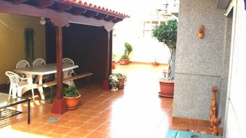 Los Cristianos. AronaPiso 3 habitaciones con 120 m2 de terraza a 5 minutos del mar. photo 0