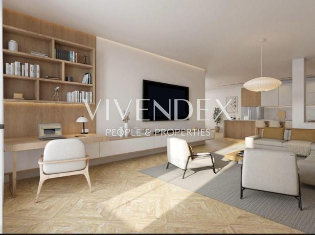 Planta Baja En venta en Eixample Sud, Girona photo 0