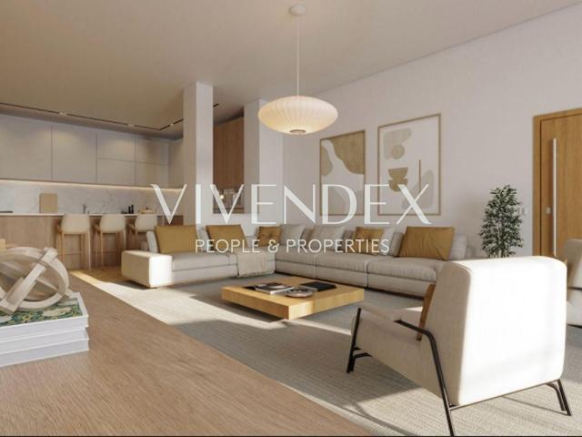 Planta Baja En venta en Eixample Sud, Girona photo 0