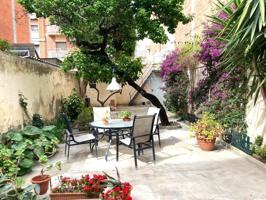 Casa en venta en Sarrià, jardín y garaje photo 0