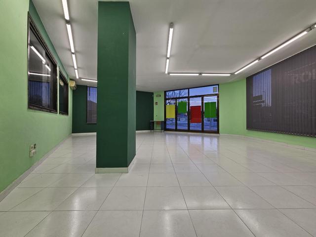 LOCAL COMERCIAL EN SANT JOAN DE VILATORRADA photo 0