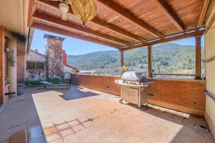 Una joya arquitectónica en el corazón de Súria: descubre Villa Carmen photo 0