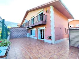 Chalet esquinero a 5 min de SARON photo 0