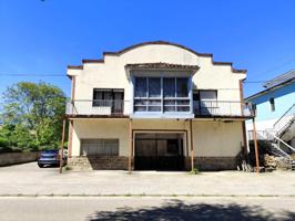 Nave industrial con vivienda photo 0