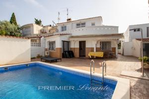 Casa Pareada en La Font, San Juan Alicante con dos viviendas y piscina privada. photo 0