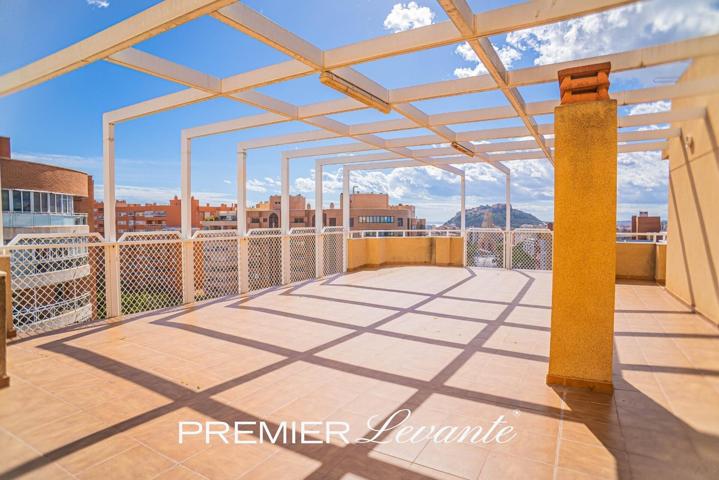 Exclusivo Ático Dúplex en Alicante - Ideal para Familias photo 0