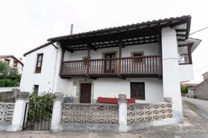 CASA ESTILO MONTAÑÉS EN LA ACEBOSA CON JARDÍN photo 0