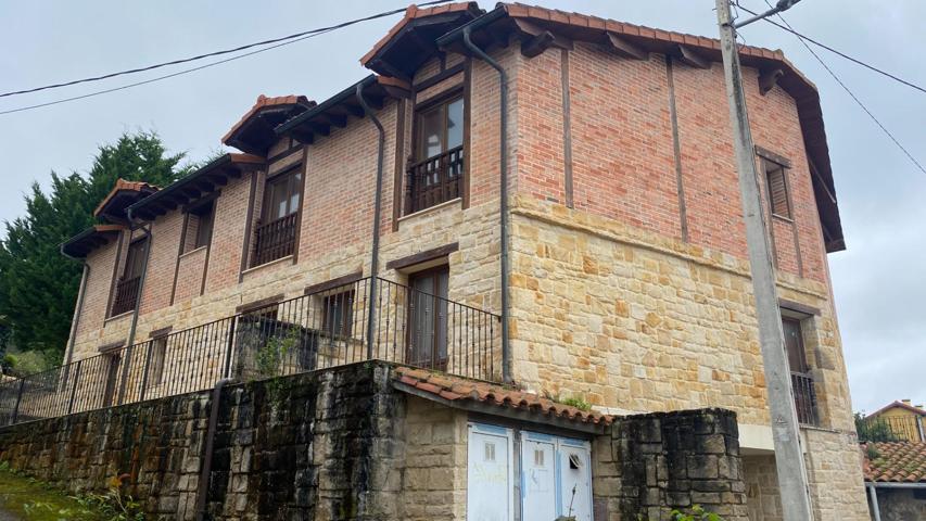 SE VENDE APARTAMENTO Y 7 PLAZAS DE GARAJE photo 0