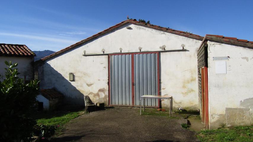 NAVE CON PARCELA photo 0