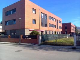 Parking en Los Corrales de Buelna photo 0