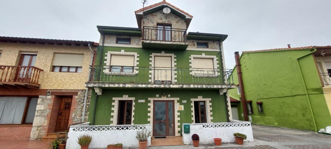 Casa en Sabta Cruz de Bezana photo 0