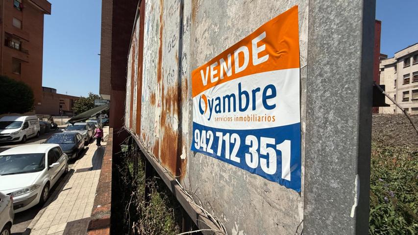 Terreno Urbanizable En venta en La Calzada, Gijon photo 0