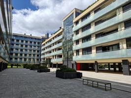 Se vende local en Urbanizacion en La Manjoya, Oviedo photo 0