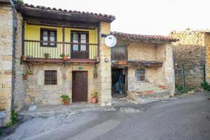 CASA CUADRA Y JARDÍN - LUEY photo 0